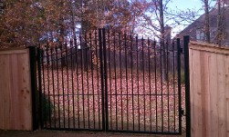 Greater Memphis Area, Memphis, TN, Fence Installation, Memphis Fence Companies, Fence Companies, Fence Repair, Fence Construction, Fence Building, Residential Fencing, Commercial Fencing, Chainlink Fences, Wood Fences, Cedar Fences, Pine Fences, Horse Fences, Custome Design Fencing, Fence Contractors